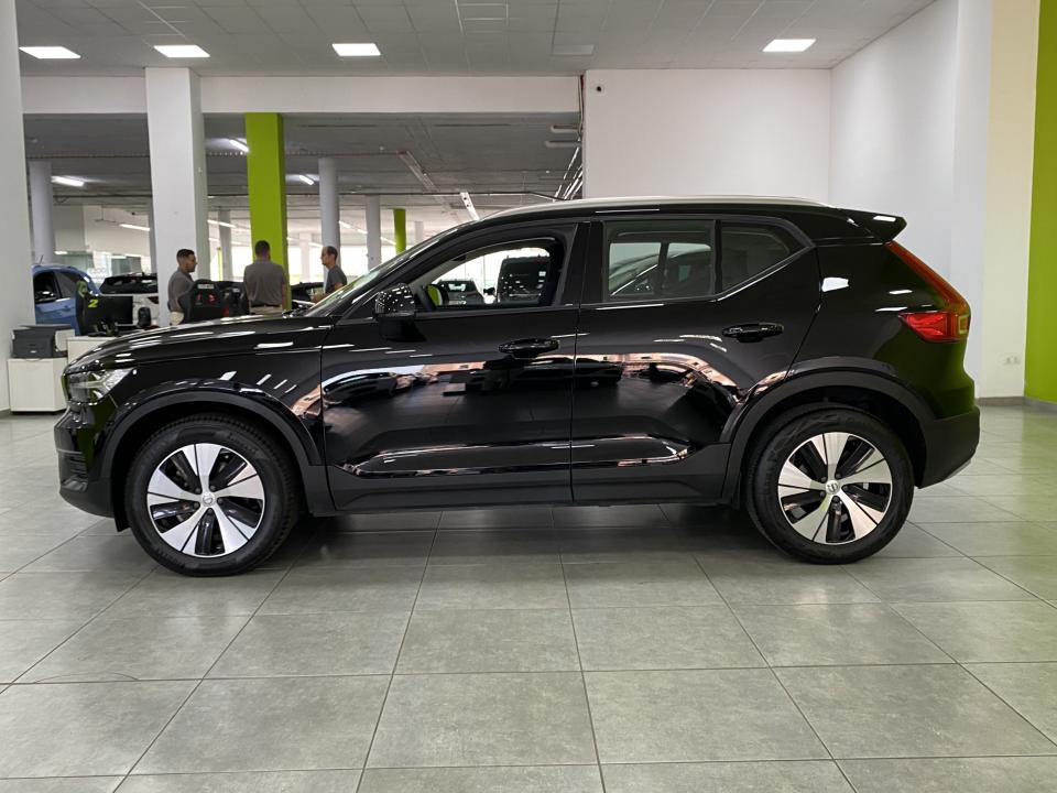 Volvo XC40 Momentum Pro B3 2.0G 163CV Auto MHEV