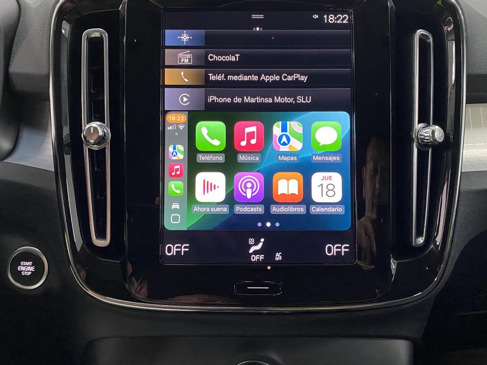 Volvo XC40 Momentum Pro B3 2.0G 163CV Auto MHEV