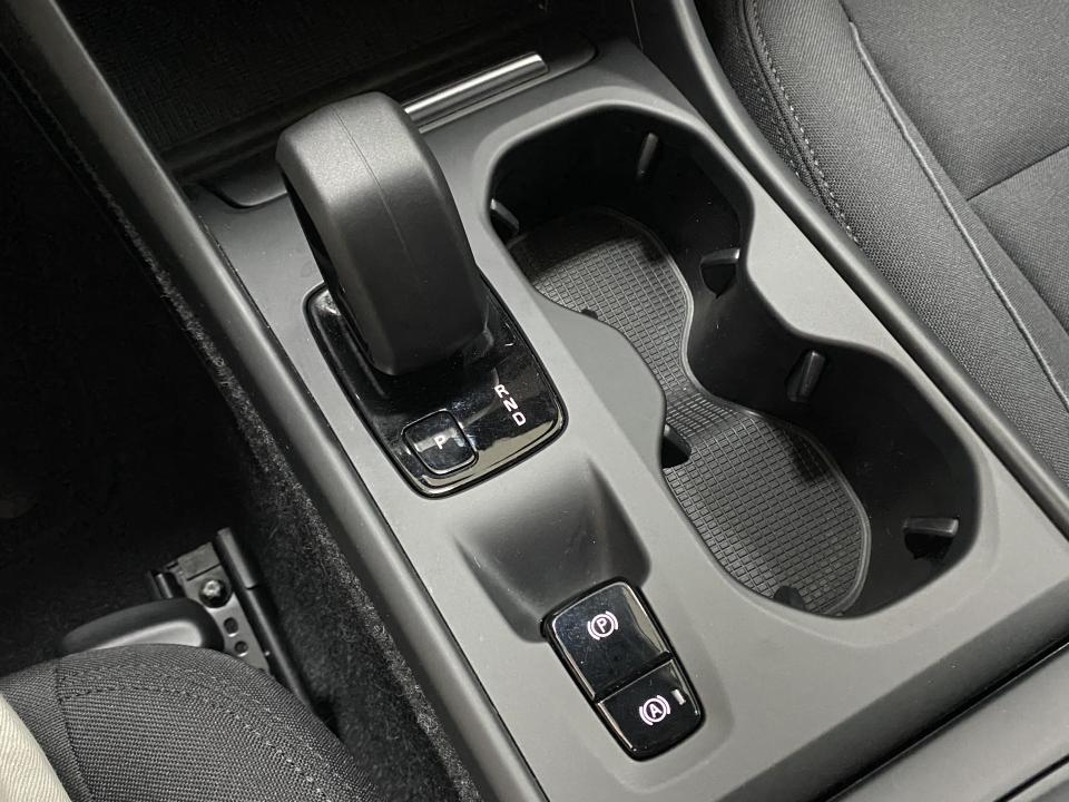 Volvo XC40 Momentum Pro B3 2.0G 163CV Auto MHEV