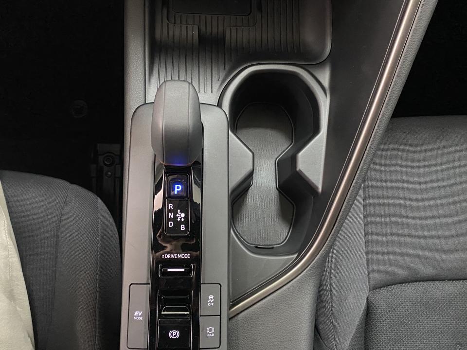 Toyota C-HR Advance 1.8 140H e-CVT HEV