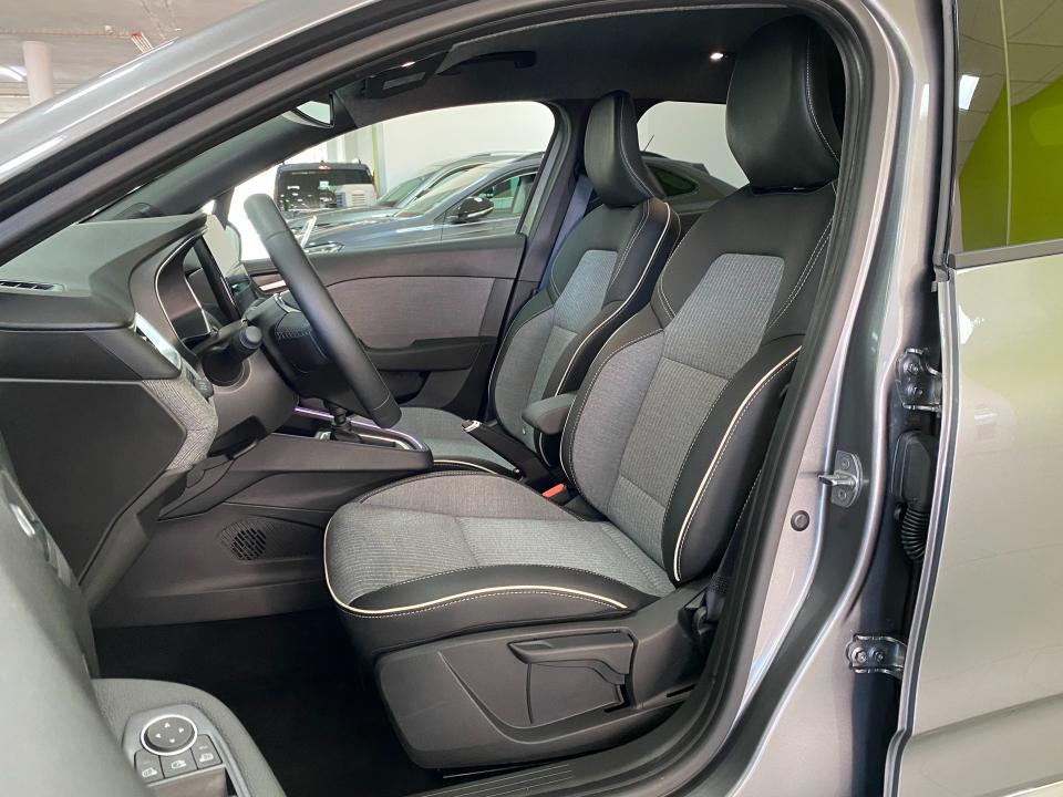 Renault Clio Techno 1.0 TCE 90CV