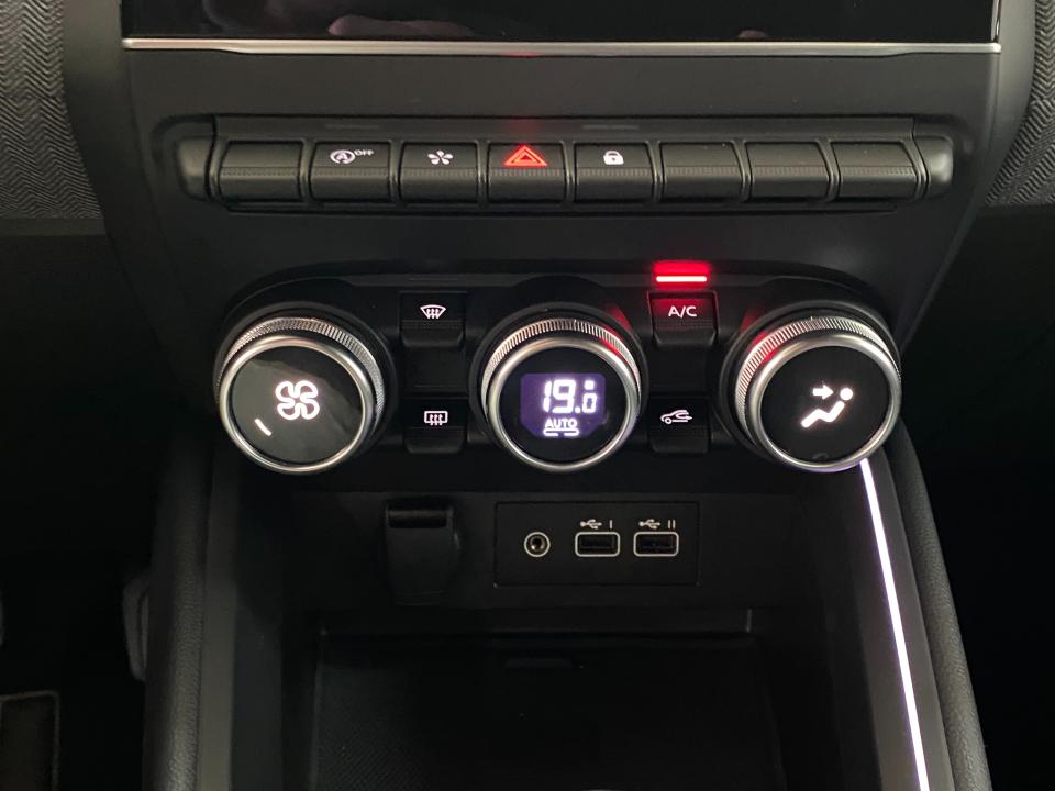 Renault Clio Techno 1.0 TCE 90CV