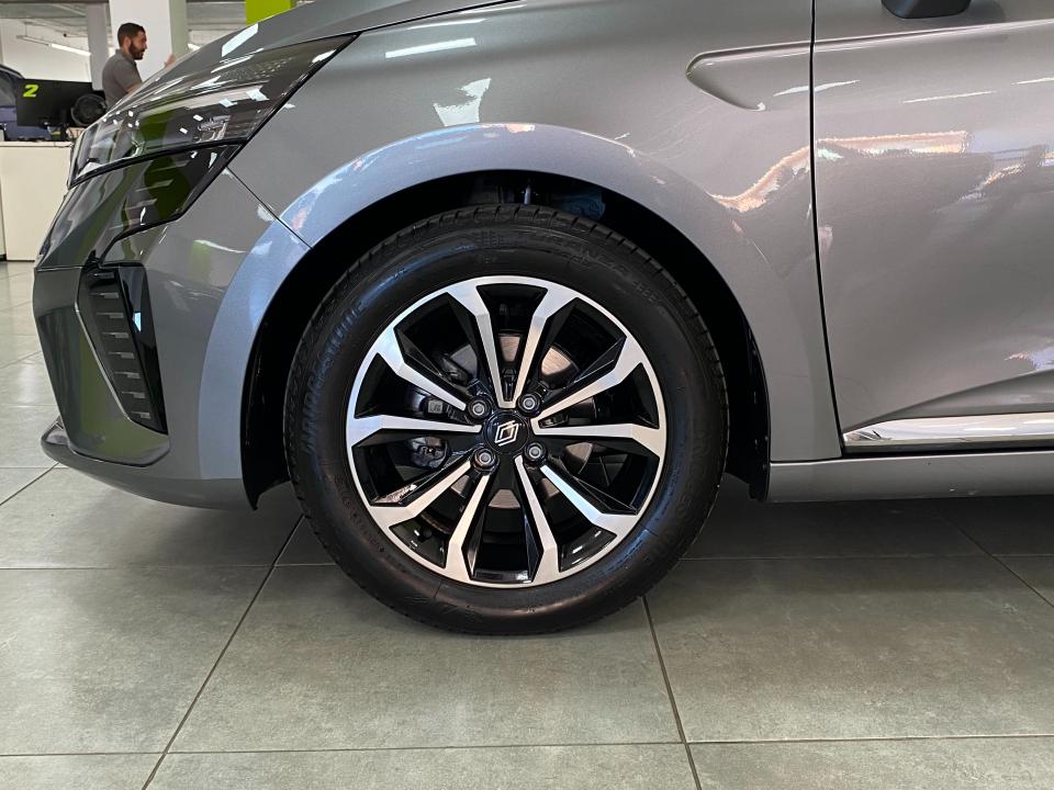 Renault Clio Techno 1.0 TCE 90CV