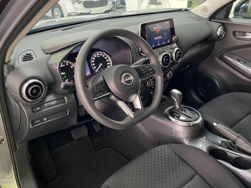 Nissan JUKE Acenta 1.0 DIG-T 114CV DCT