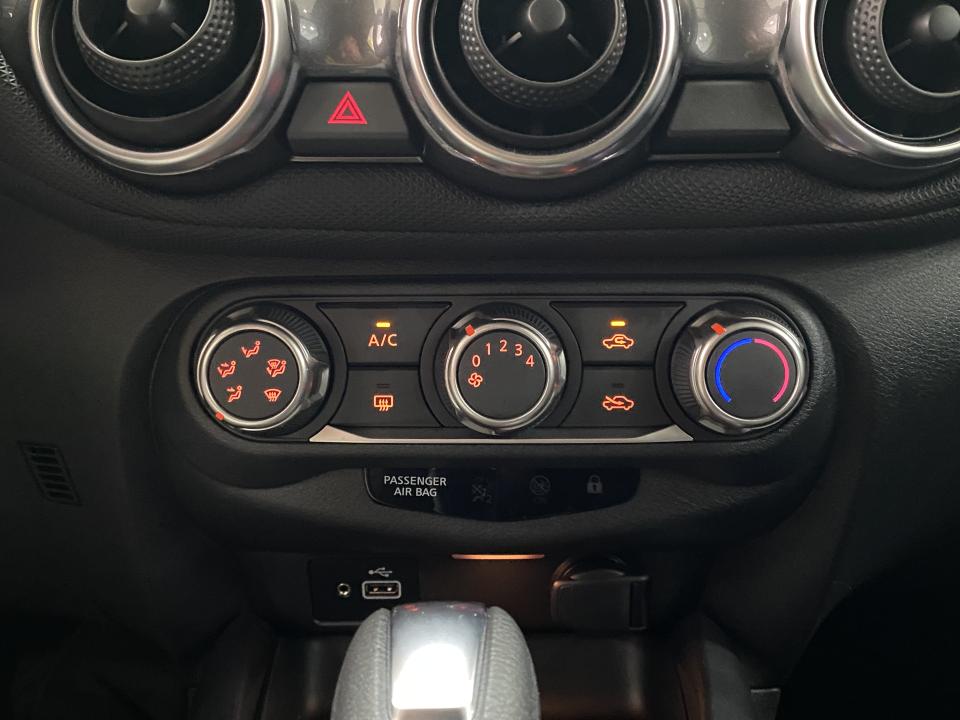 Nissan JUKE Acenta 1.0 DIG-T 114CV DCT