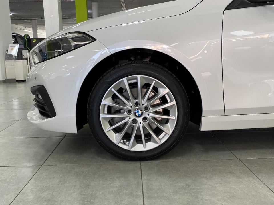 BMW Serie 1 118i 1.5I 136CV