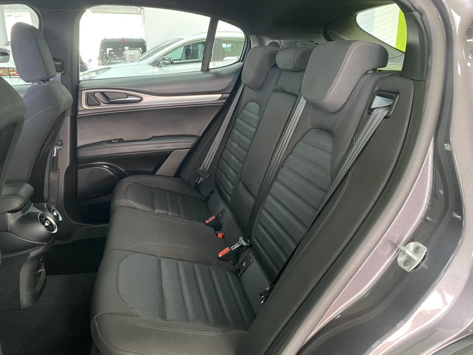 Alfa Romeo Stelvio Sprint 2.2D 160CV EAT8