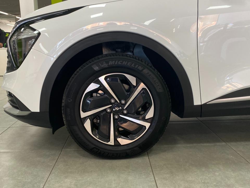 Kia Sportage Drive 4x2 1.6 TGDI 215CV Auto. HEV