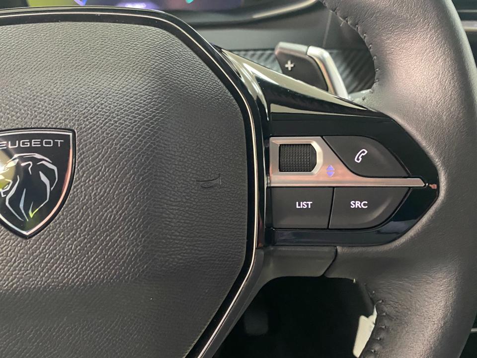 Peugeot 208 Allure Hybrid 1.2 eDCS6 100CV MHEV