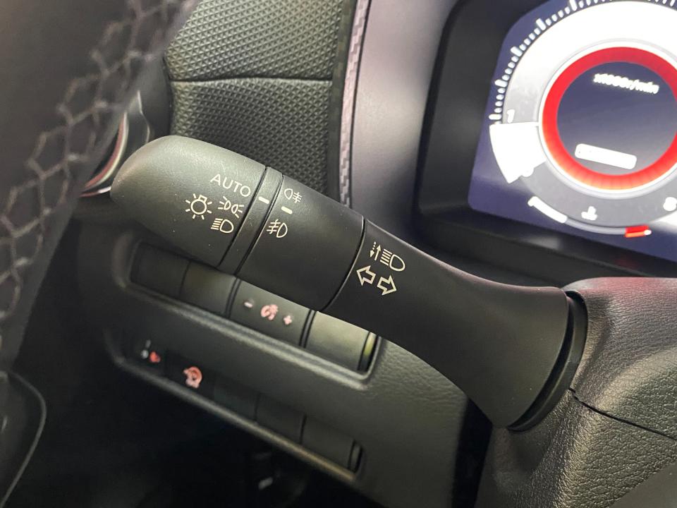 Nissan JUKE N-Connecta 1.0 DIG-T 114CV