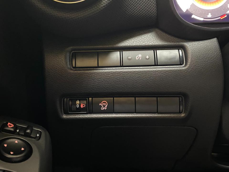 Nissan JUKE N-Connecta 1.0 DIG-T 114CV