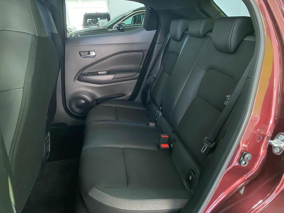 Nissan JUKE N-Connecta 1.0 DIG-T 114CV