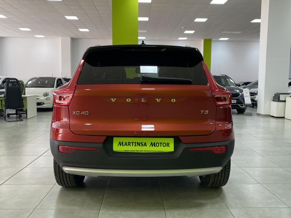 Volvo XC40 Business Plus T3 1.5 163CV Auto