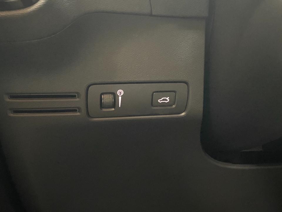 Volvo XC40 Business Plus T3 1.5 163CV Auto