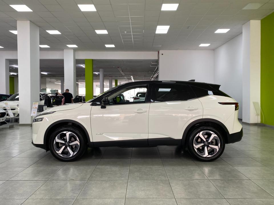 Nissan Qashqai N-connecta 1.3 DIG-T 158CV Xtronic MHEV