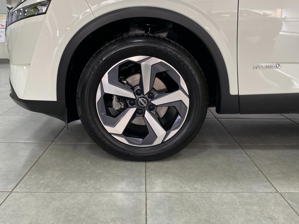 Nissan Qashqai N-connecta 1.3 DIG-T 158CV Xtronic MHEV