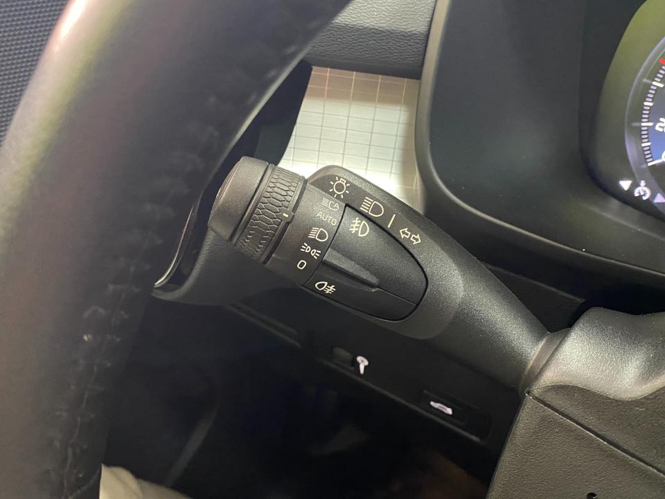 Volvo XC40 Momentum Pro T2 1.5 129CV Auto