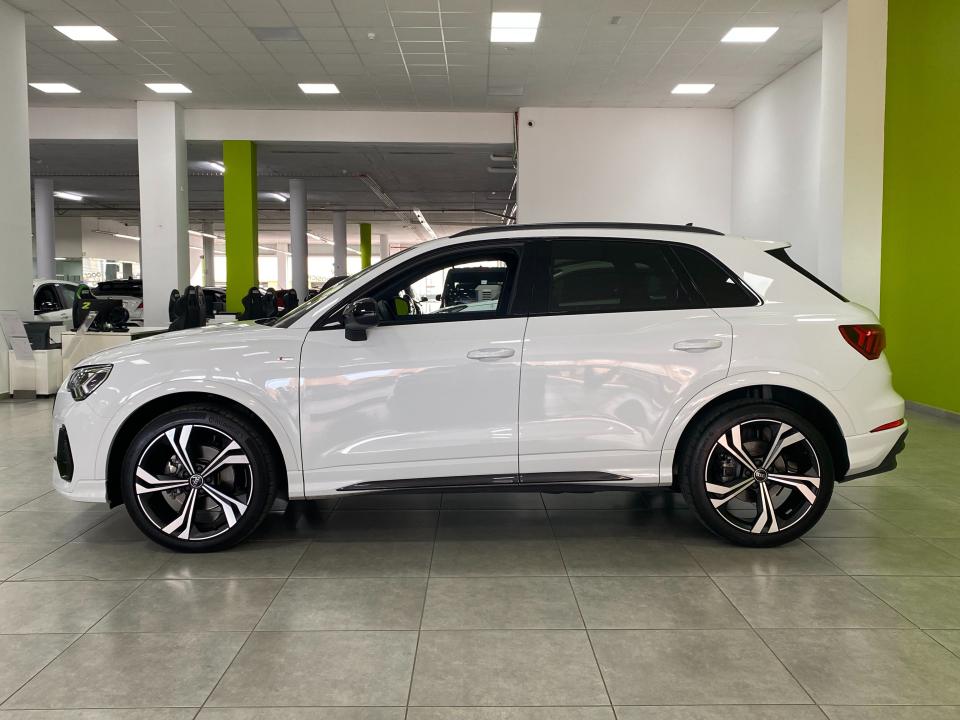 Audi Q3 Black line 35 2.0 TDI 150CV S-Tronic