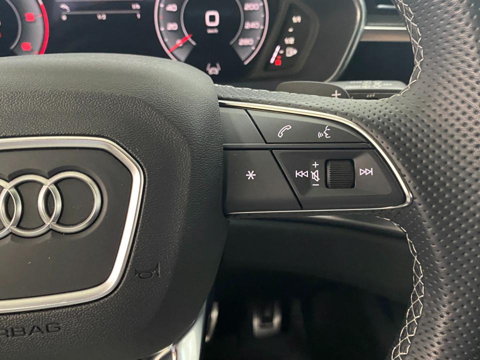 Audi Q3 Black line 35 2.0 TDI 150CV S-Tronic