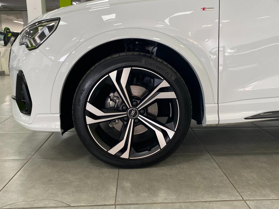 Audi Q3 Black line 35 2.0 TDI 150CV S-Tronic