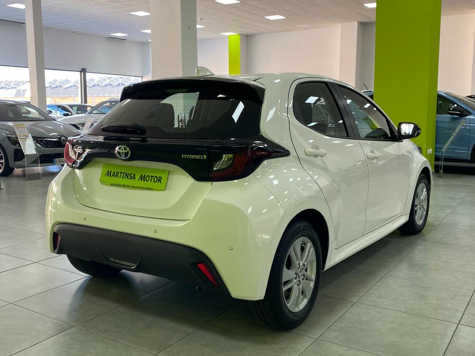 Toyota Yaris Business Plus 1.5 120H HEV
