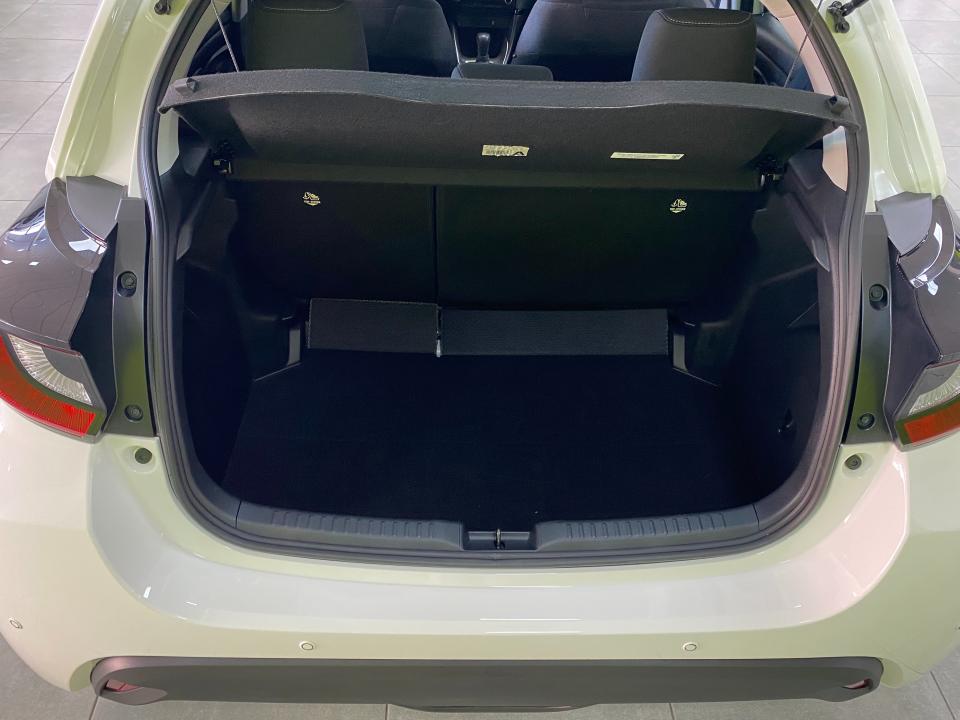 Toyota Yaris Business Plus 1.5 120H HEV