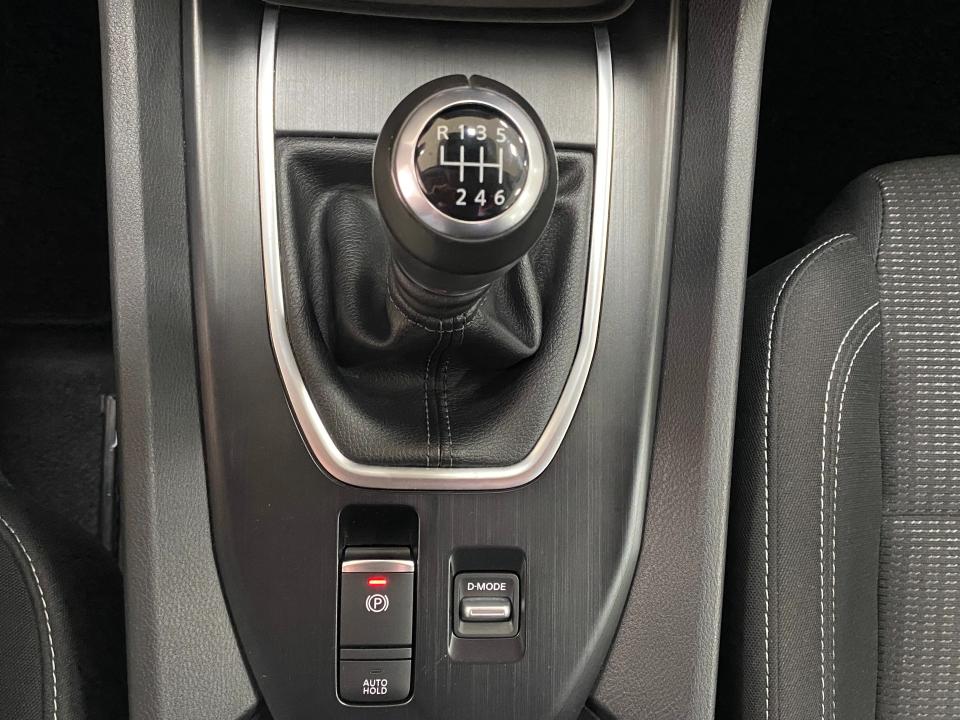 Nissan Qashqai Acenta 1.3 DIG-T 140CV MHEV