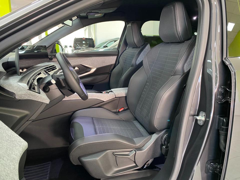 Peugeot 3008 Allure Hybrid 1.2 136CV eDCS6 MHEV