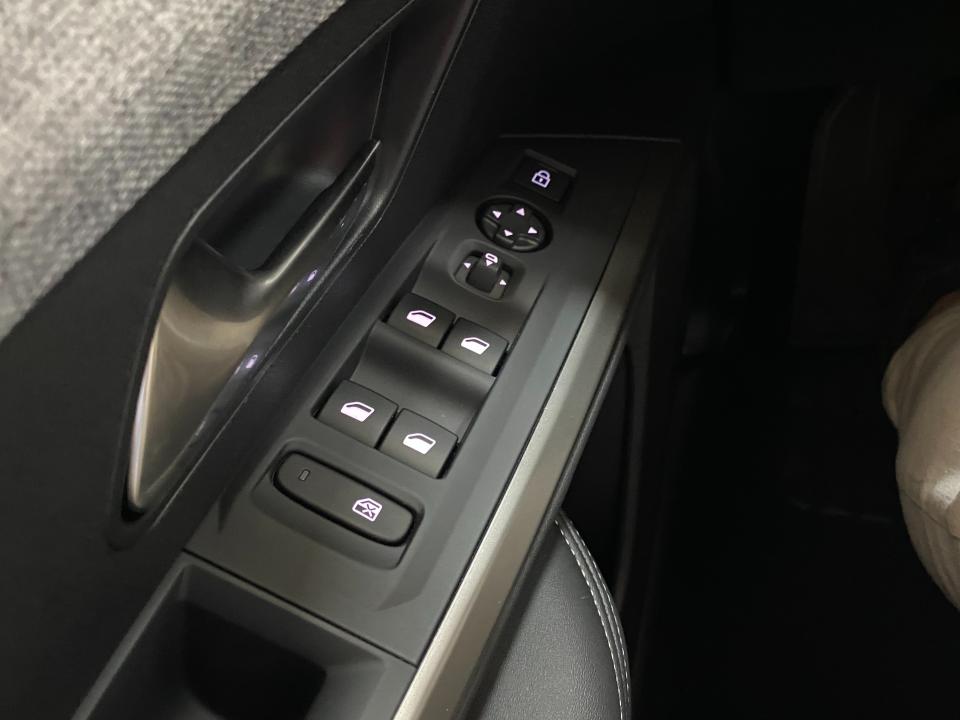 Peugeot 3008 Allure Hybrid 1.2 136CV eDCS6 MHEV