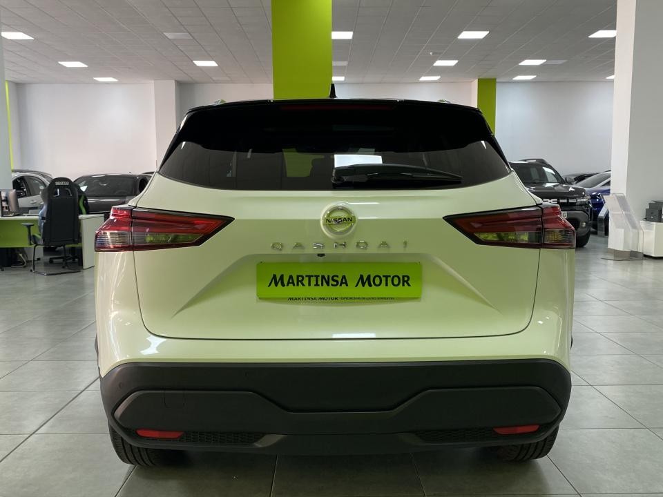 Nissan Qashqai Acenta 1.3 DIG-T 140CV MHEV