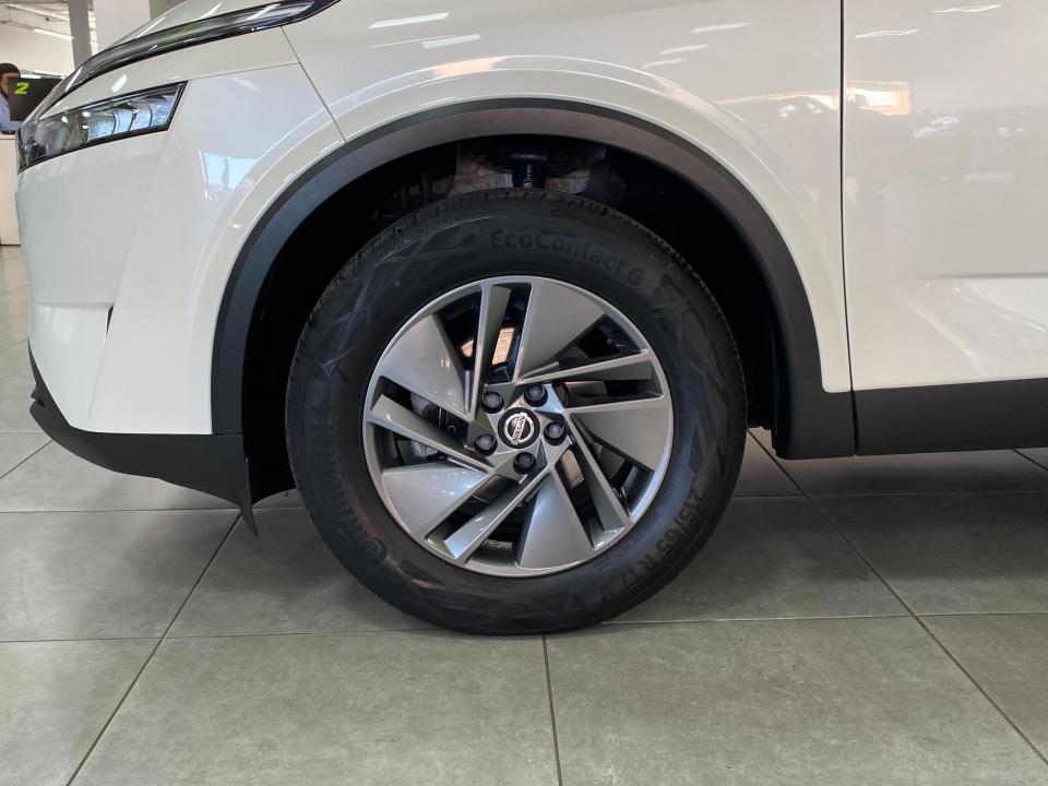 Nissan Qashqai Acenta 1.3 DIG-T 140CV MHEV