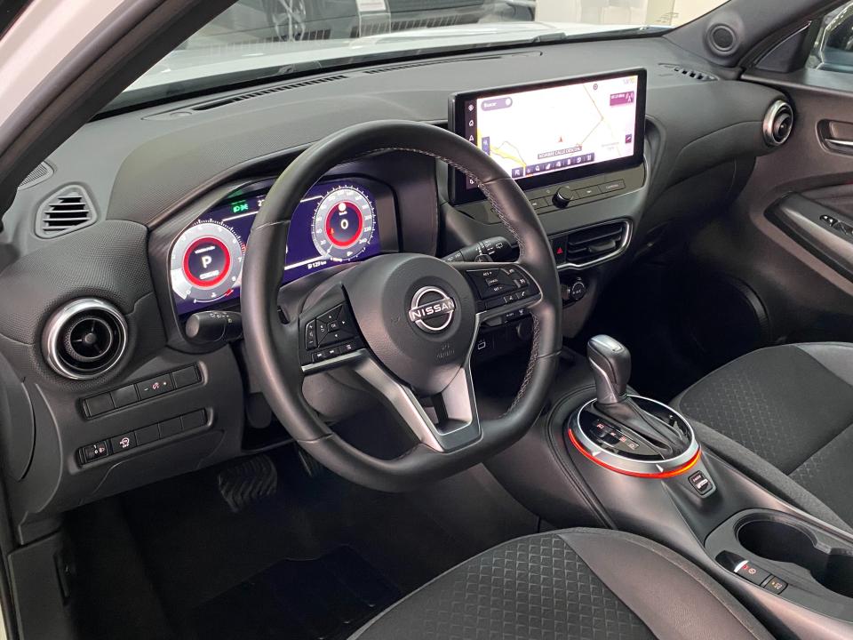 Nissan JUKE N-Connecta 1.0 DIG-T 114CV DCT