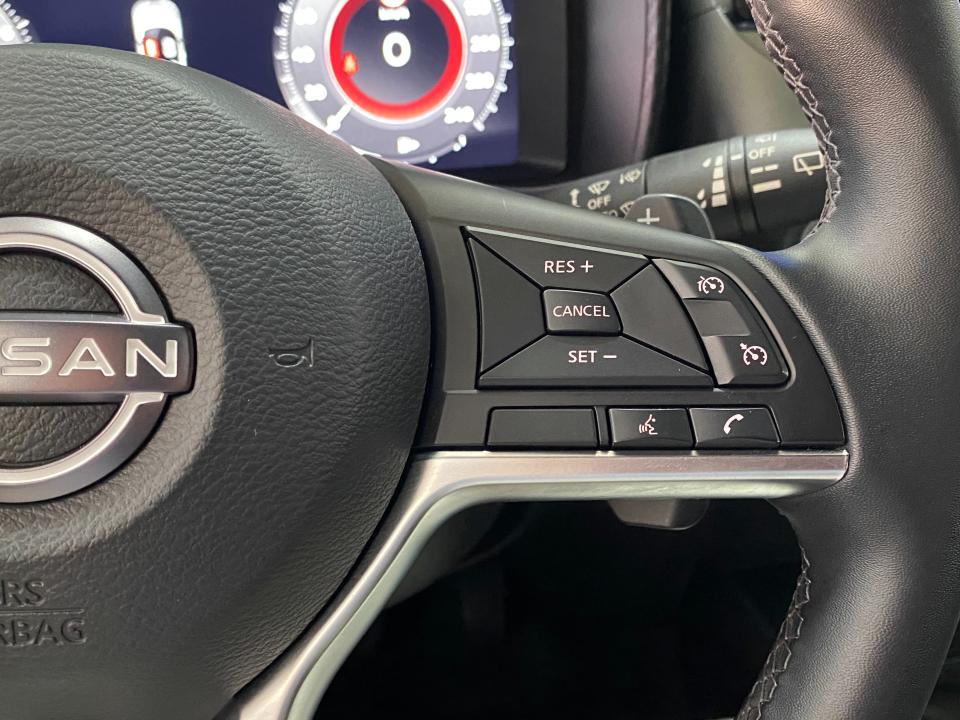 Nissan JUKE N-Connecta 1.0 DIG-T 114CV DCT