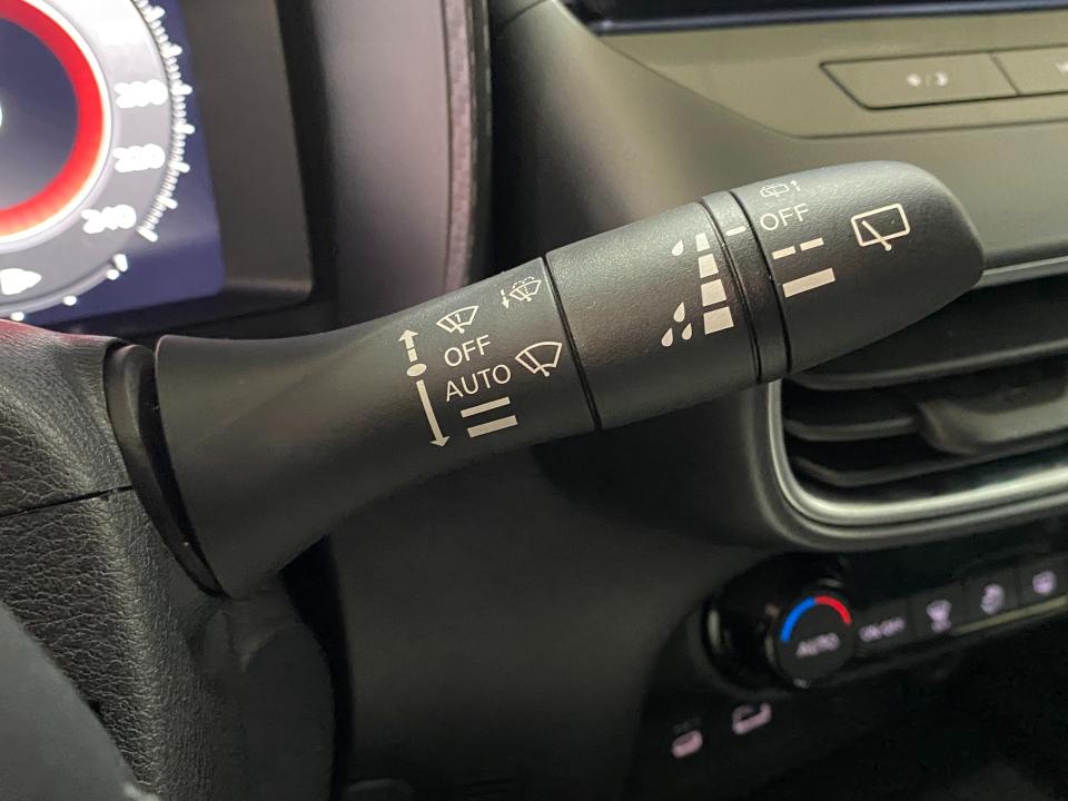 Nissan JUKE N-Connecta 1.0 DIG-T 114CV DCT