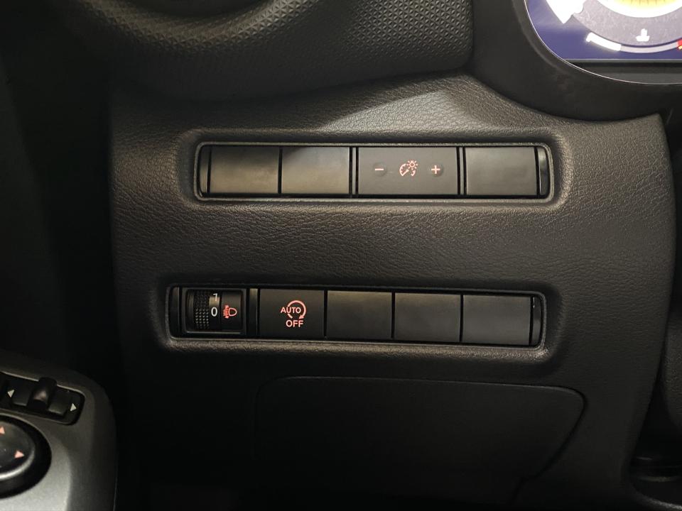 Nissan JUKE N-Connecta 1.0 DIG-T 114CV DCT