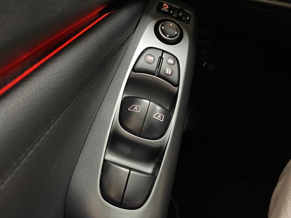 Nissan JUKE N-Connecta 1.0 DIG-T 114CV DCT