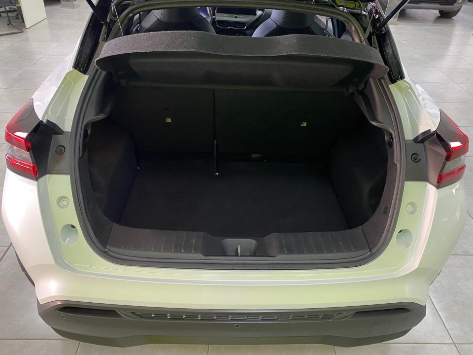 Nissan JUKE N-Connecta 1.0 DIG-T 114CV DCT