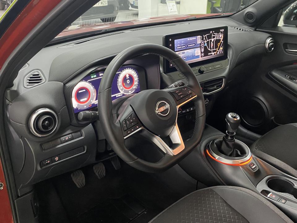 Nissan JUKE N-Connecta 1.0 DIG-T 114CV