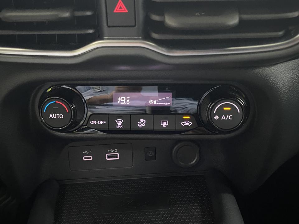 Nissan JUKE N-Connecta 1.0 DIG-T 114CV