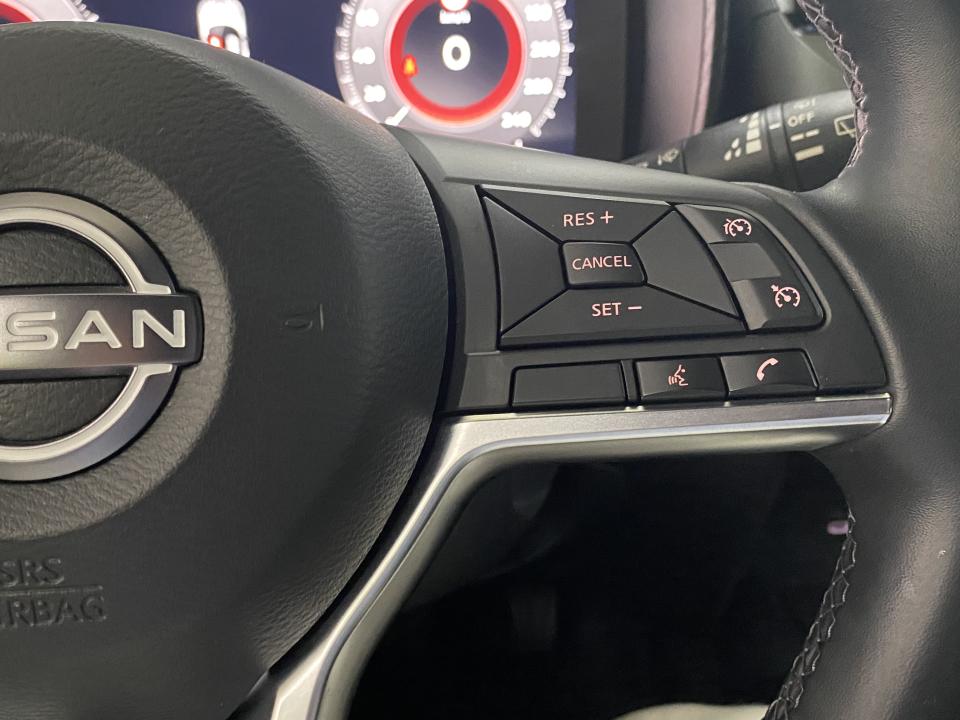 Nissan JUKE N-Connecta 1.0 DIG-T 114CV