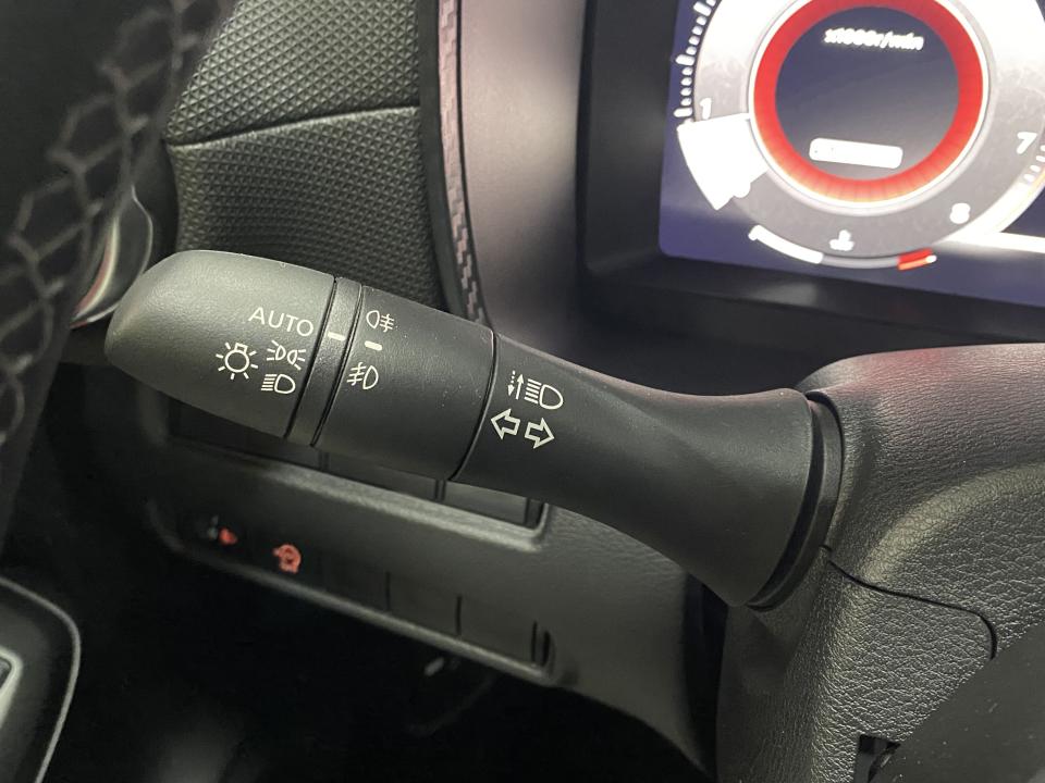 Nissan JUKE N-Connecta 1.0 DIG-T 114CV