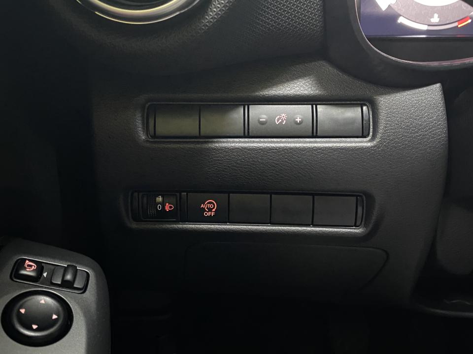 Nissan JUKE N-Connecta 1.0 DIG-T 114CV