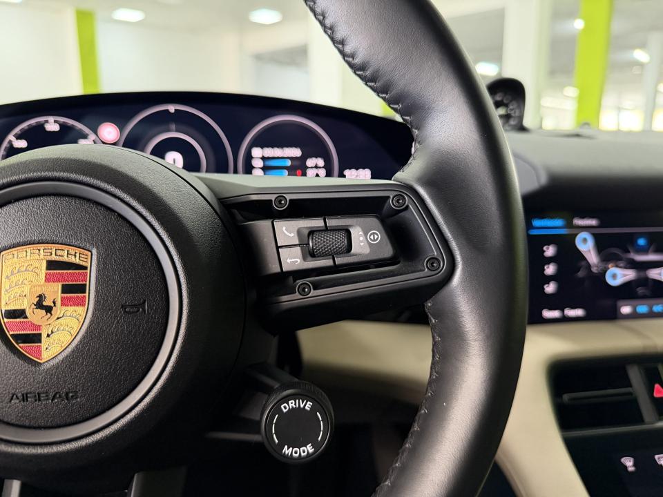 Porsche Taycan RWD 476CV con overboost