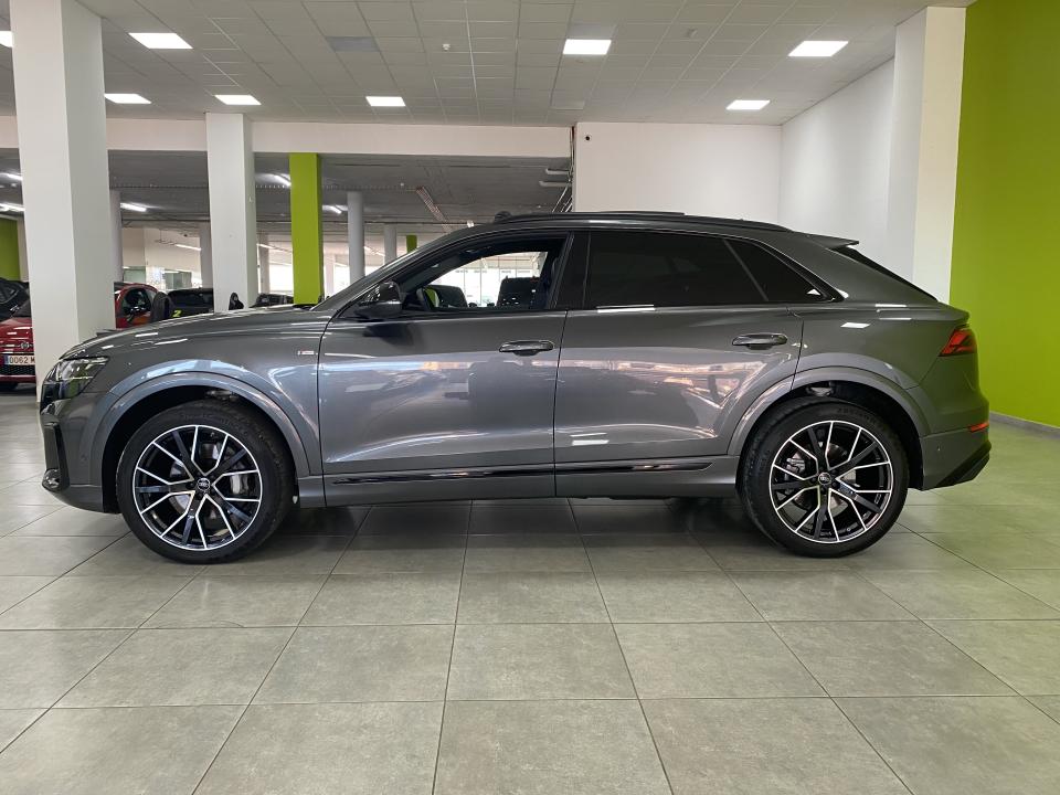 Audi Q8 Black line Quattro 50 3.0 TDI 286CV
