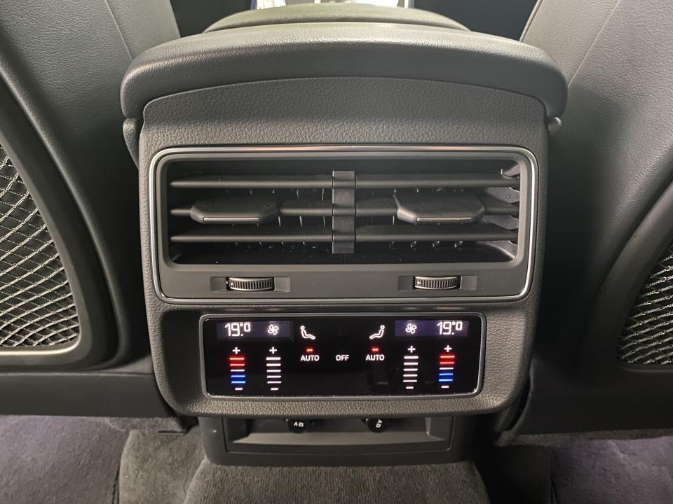 Audi Q8 Black line Quattro 50 3.0 TDI 286CV