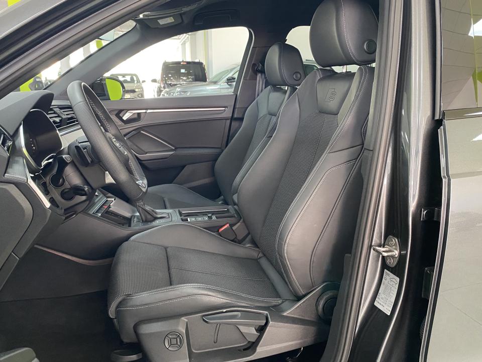 Audi Q3 Black line 35 2.0 TDI 150CV S-Tronic