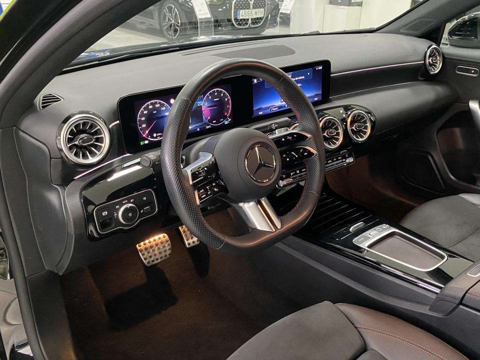 Mercedes Benz Clase A AMG 180 1.3 136CV Auto. MHEV