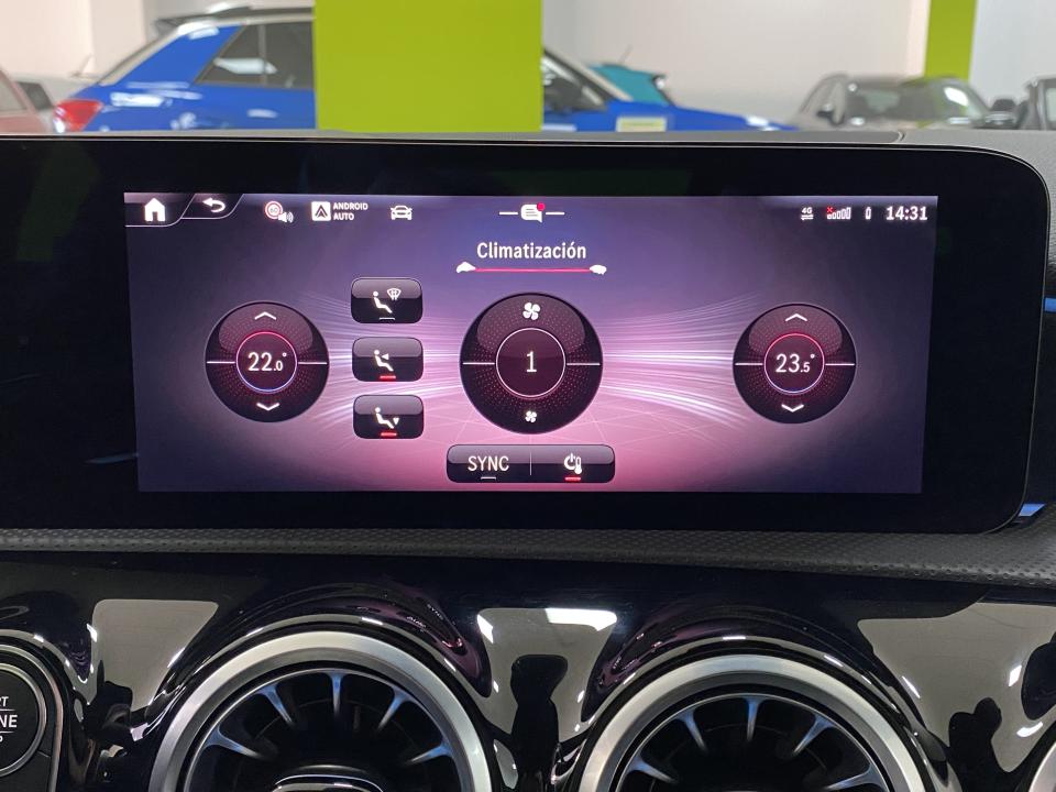 Mercedes Benz Clase A AMG 180 1.3 136CV Auto. MHEV