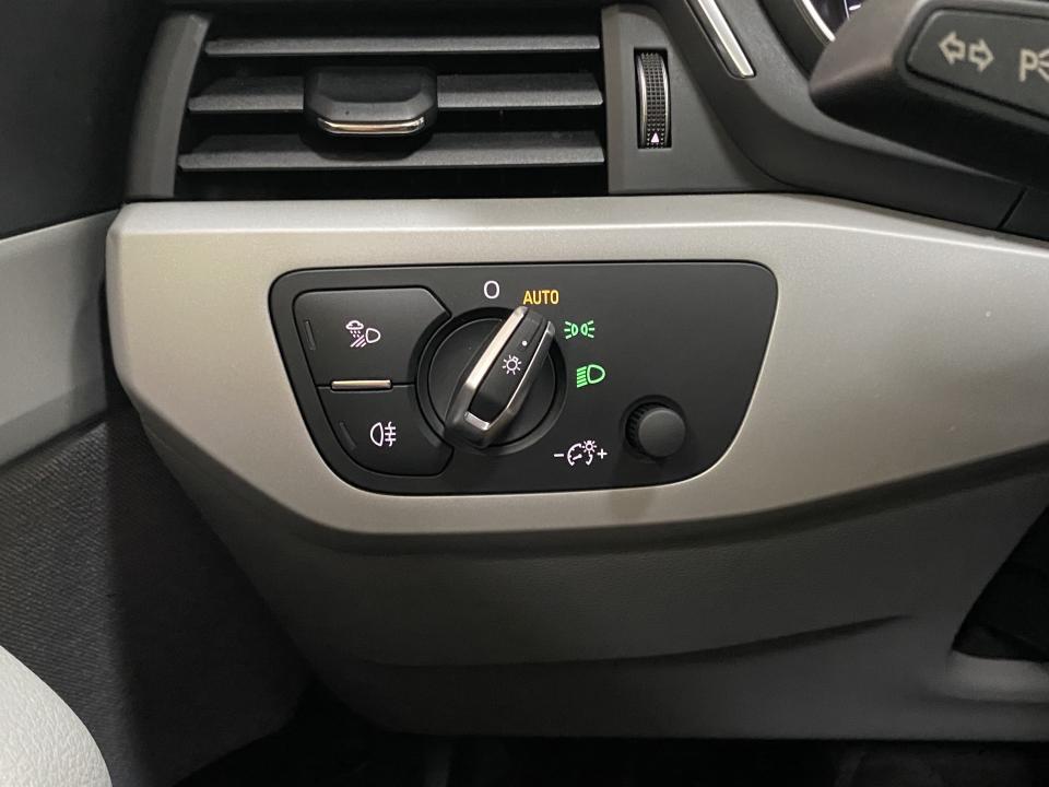 Audi A4 Avant Advanced 35 2.0 TDI 163CV S-Tronic MHEV