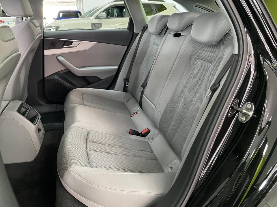 Audi A4 Avant Advanced 35 2.0 TDI 163CV S-Tronic MHEV